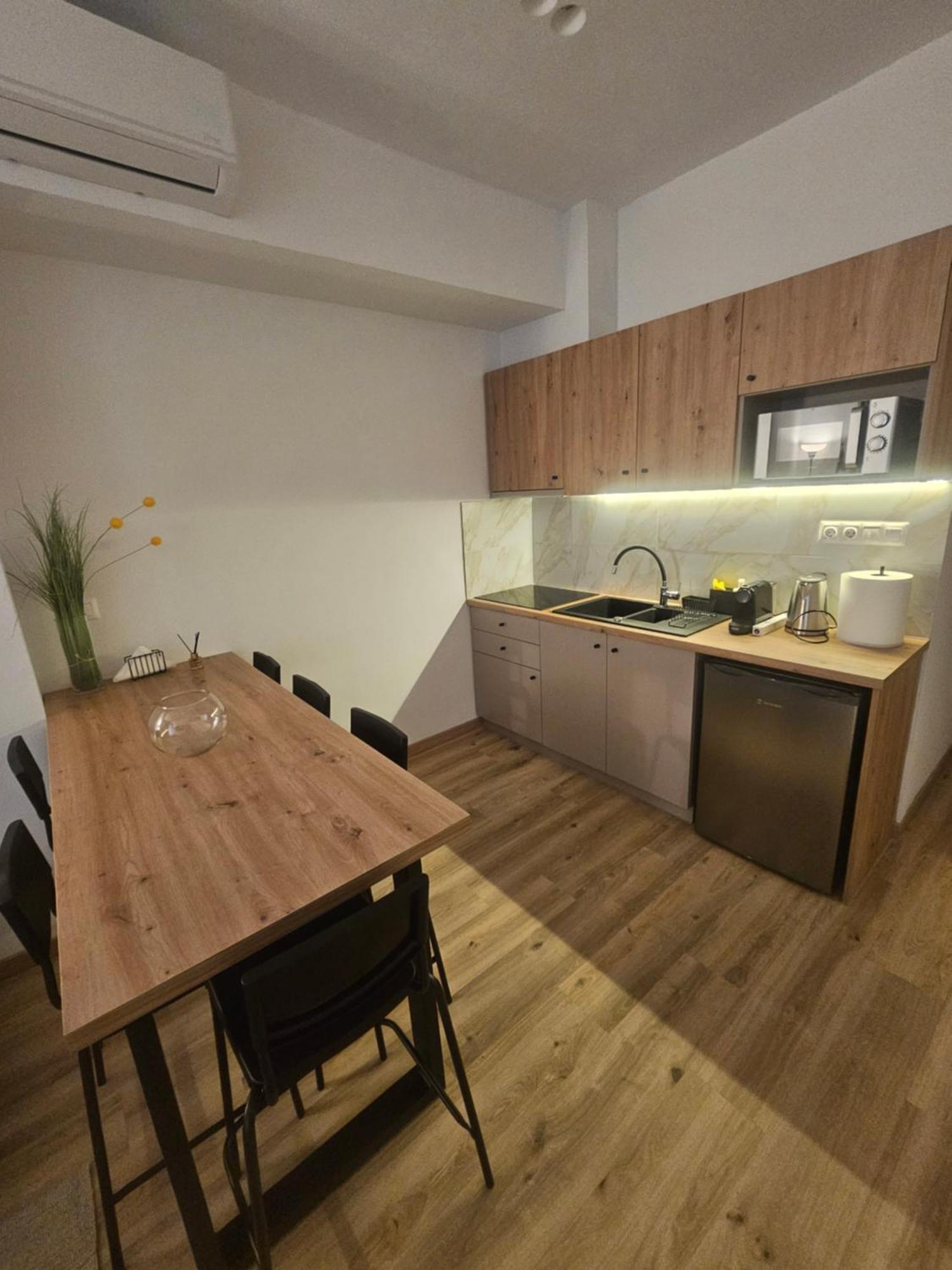 Sun Marco Apartments In Афины Экстерьер фото