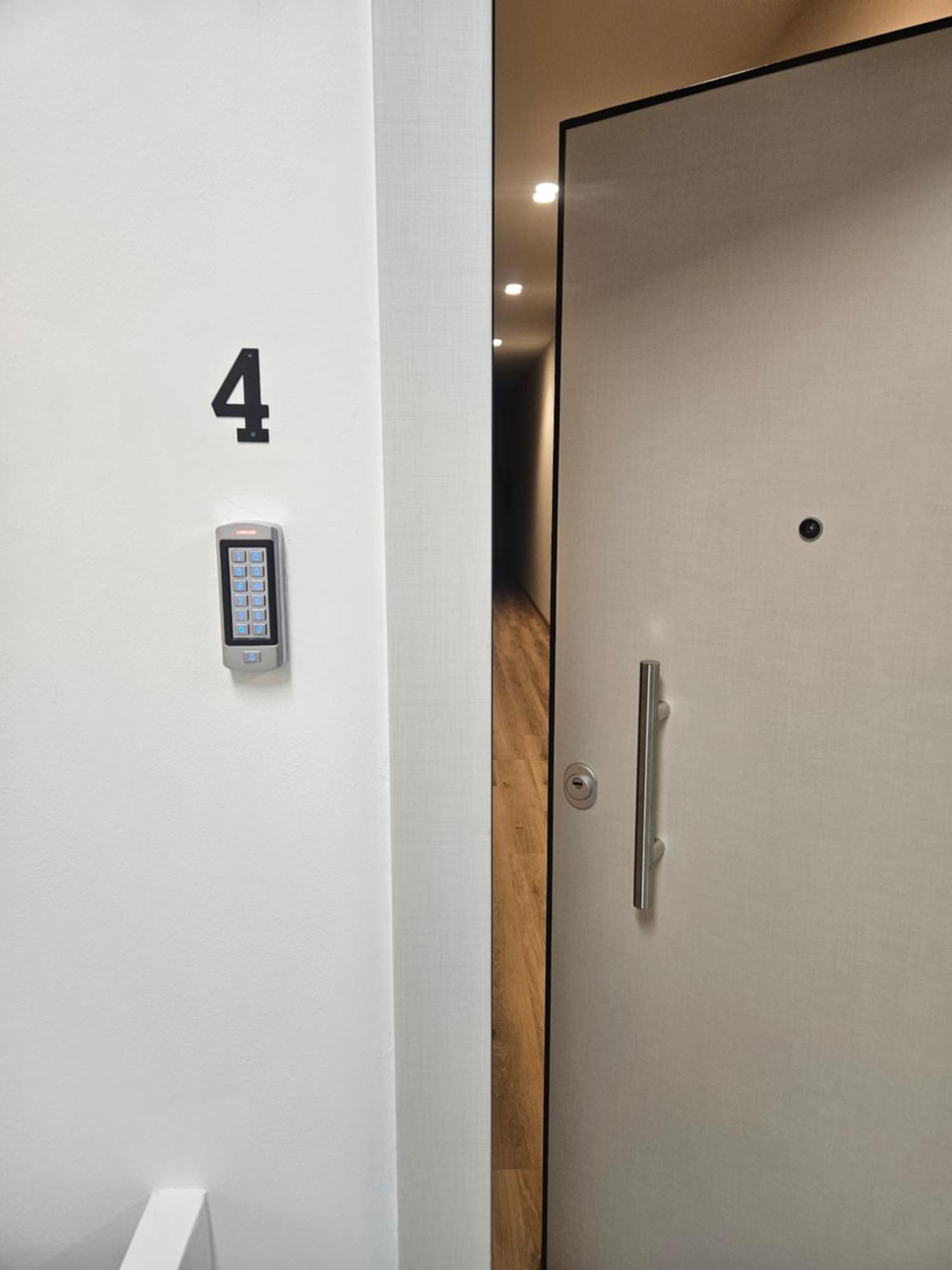 Sun Marco Apartments In Афины Экстерьер фото